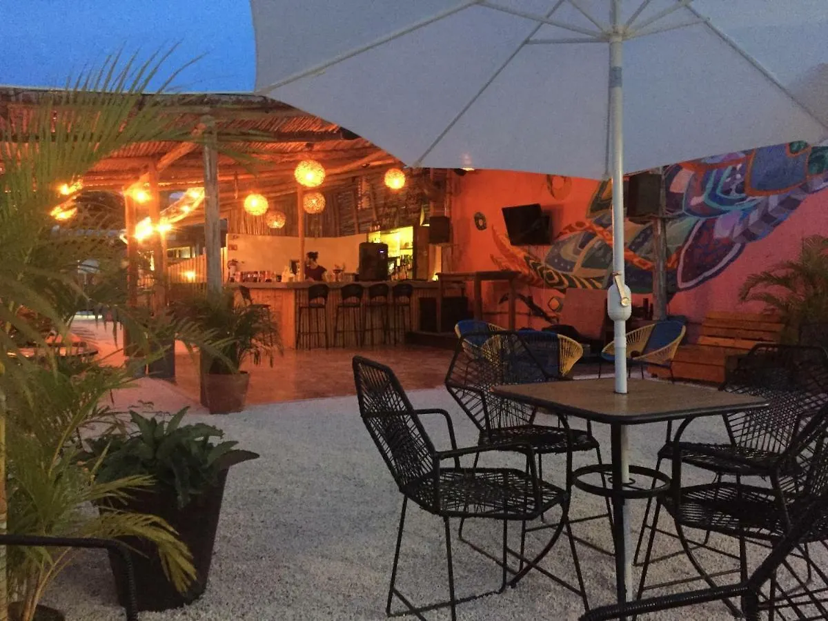 פלאייה דל כרמן Wabi Hostel 0*, פלאייה דל כרמן מקסיקו