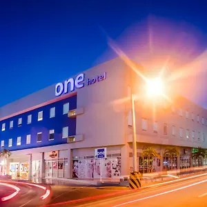 One 3*, Playa del Carmen México